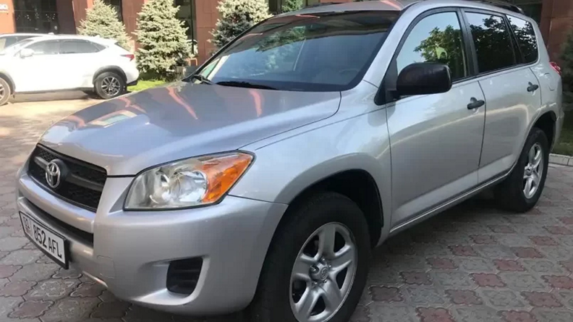 Toyota RAV4 2.5L 2010 4WD